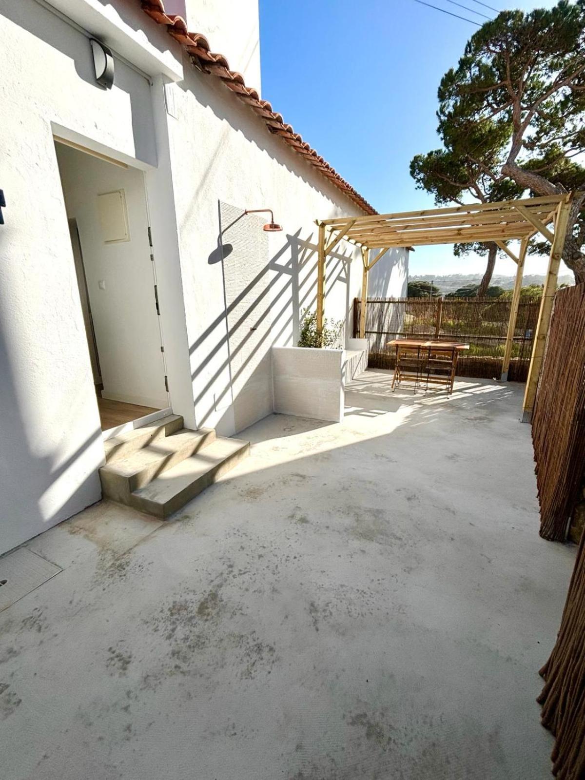 Pine & Apple Beach House Colares Exterior photo